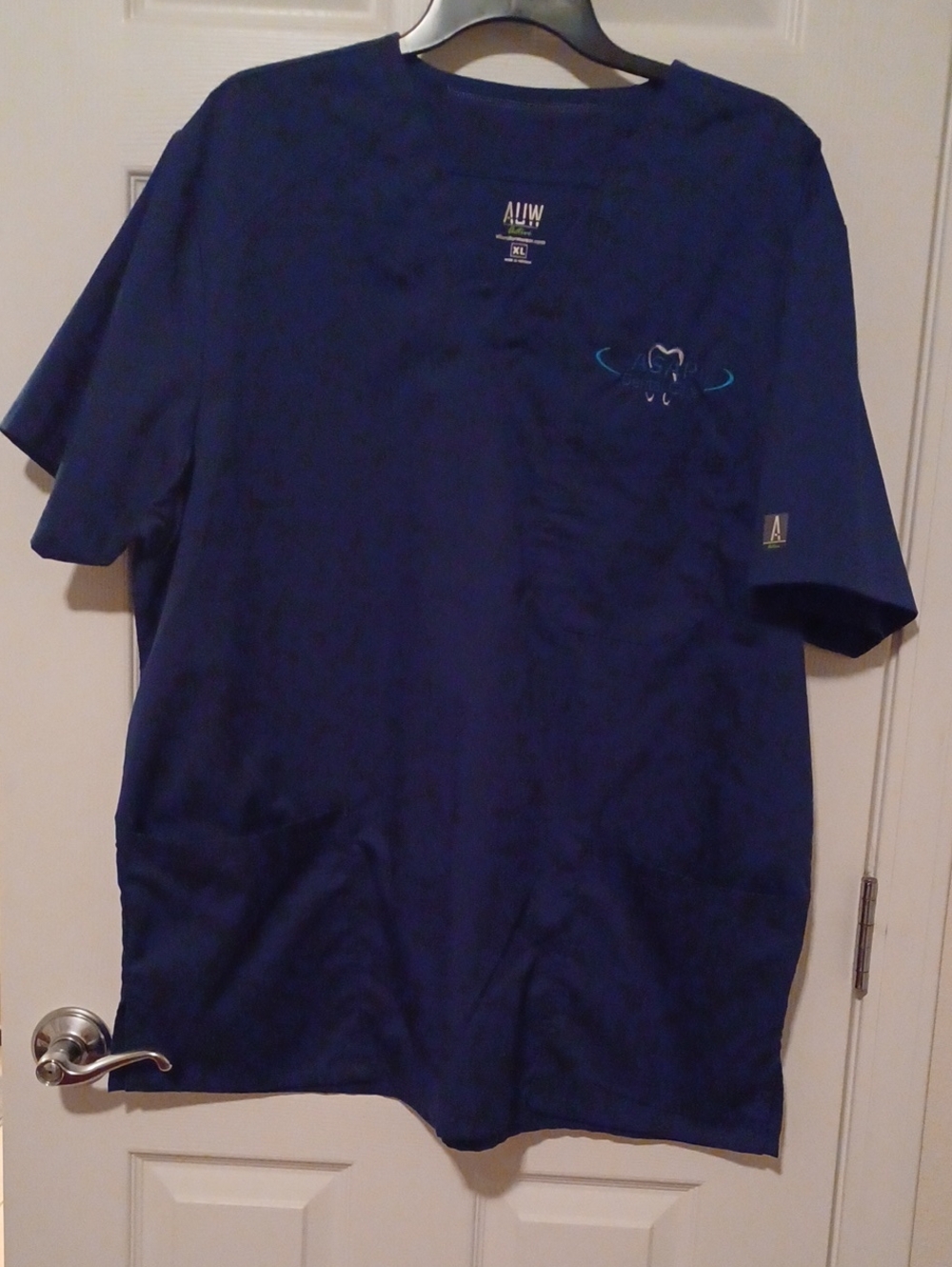 > 3 NEW No Tag Navy Blue Men's Nursing Tops With Embroidered Logo Size XL